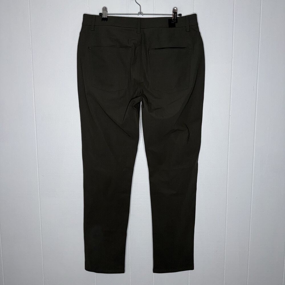 Vuori Men’s Meta Pant Slim Fit Green Size 33 - Picture 2 of 5